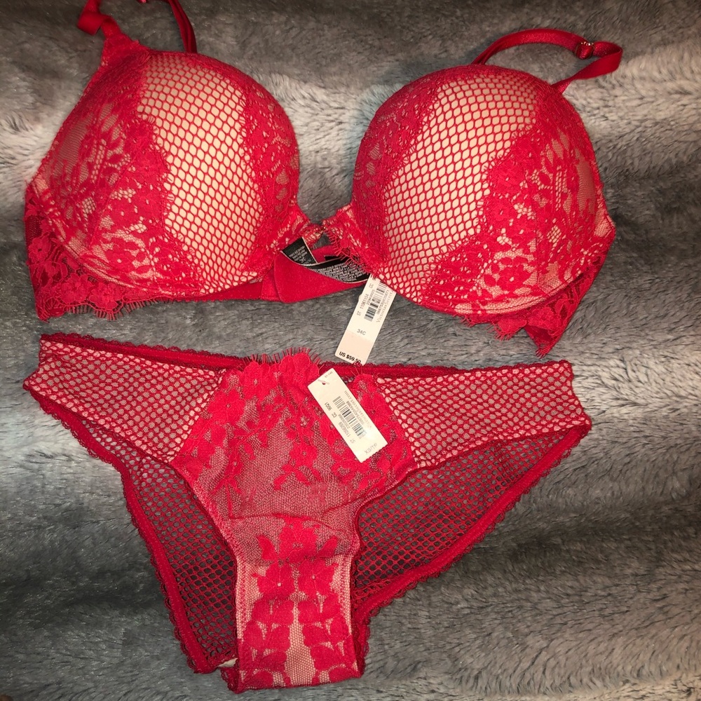 VS bombshell bra and panty set